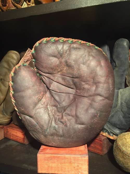 Spalding EX Basemitt Front