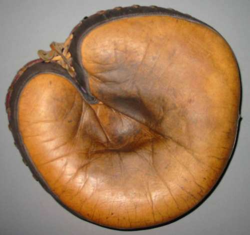 Spalding Catchers Mitt Front