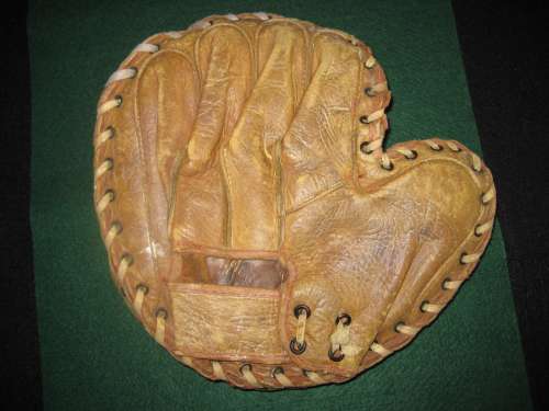 Bill Atwood Spalding 132 Back