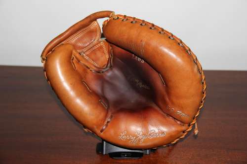 Larry Yogi Berra Spalding 1463 Front