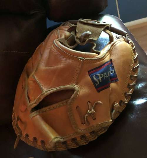 Larry Yogi Berra Spalding 47-739 Back