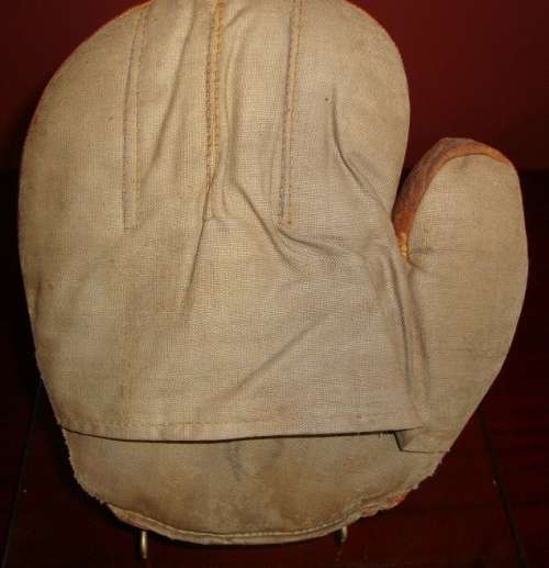 Spalding Model G Mitt Back