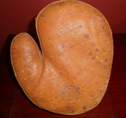 Spalding Model G Mitt Front