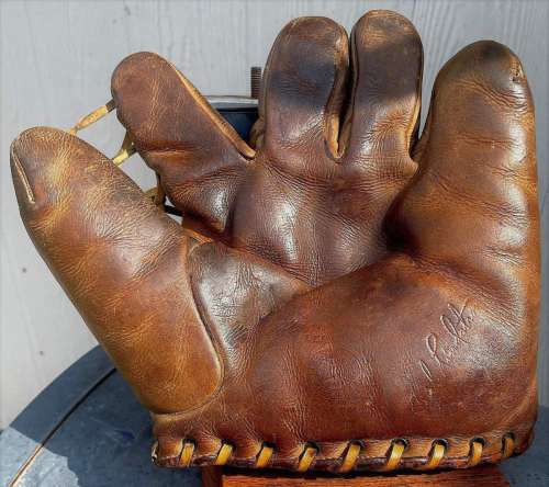 Fred Lindstrom Spalding Front