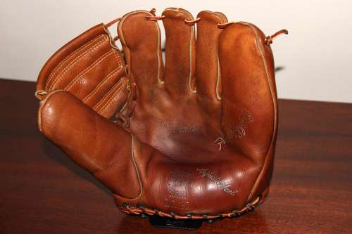 Phil Rizzuto Spalding 1121 Front