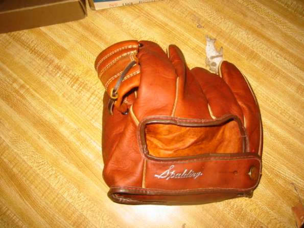 Phil Rizzuto Spalding 193 Lefty Back