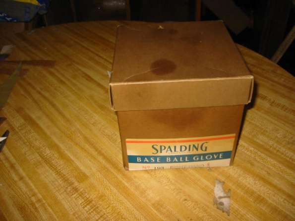 Phil Rizzuto Spalding 193 Lefty Box