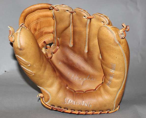 Sal Maglie Spalding 1061 Personal Model Front