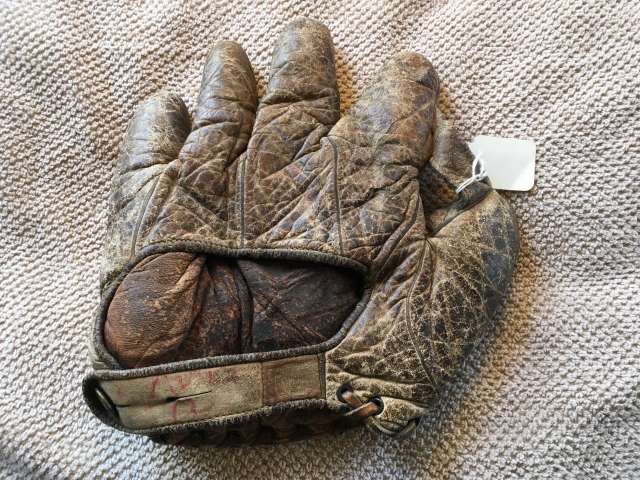 Spalding 1 Inch Web Back 2