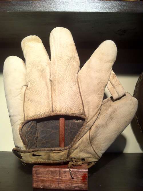 Spalding 1 Inch Web Light Back