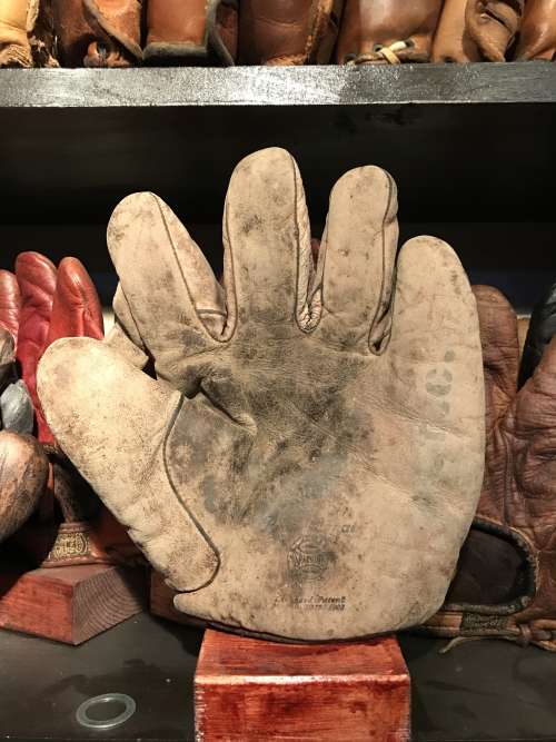 Spalding 1 Inch Web Light Front