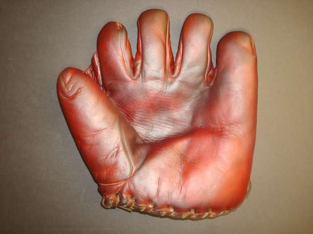 Spalding 1 Inch Web Red Front