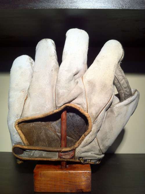 Spalding 1 Inch Web White Back