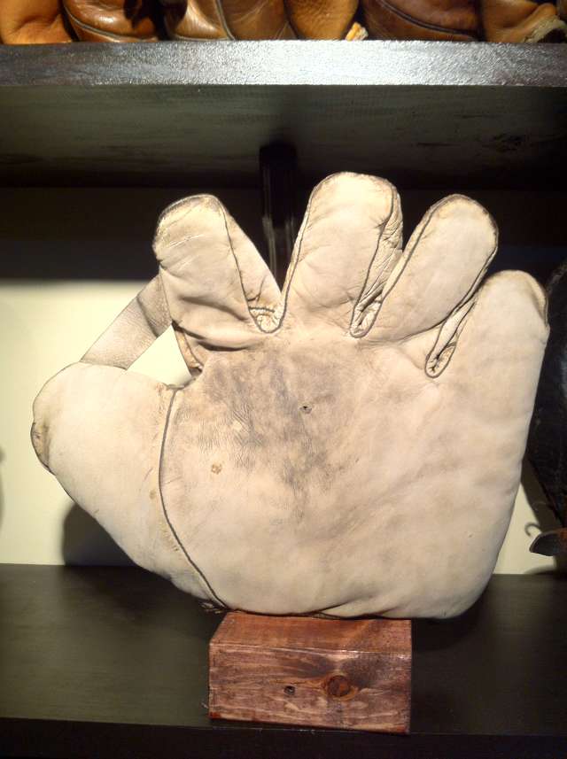 Spalding 1 Inch Web White Front