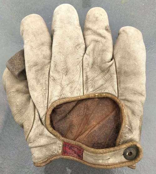 Spalding 1 Inch Web White Lefty Back