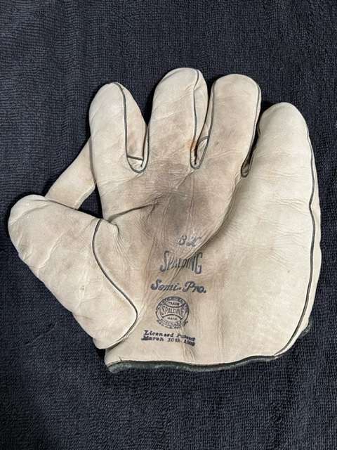 Spalding 3X Semi Pro 1 Inch Web Front