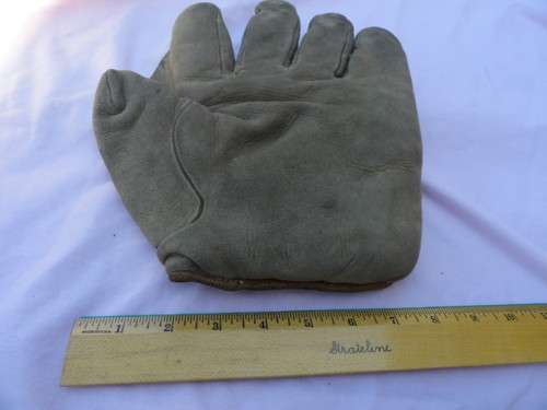 Spalding Asbestos Full Web Gray Front