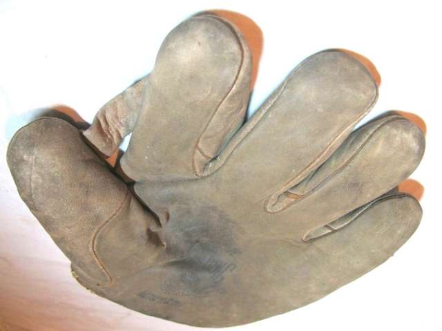 Spalding BBH Honor Front