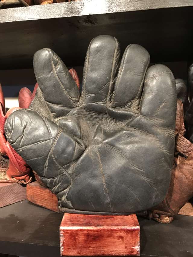 Spalding Full Web Black Front