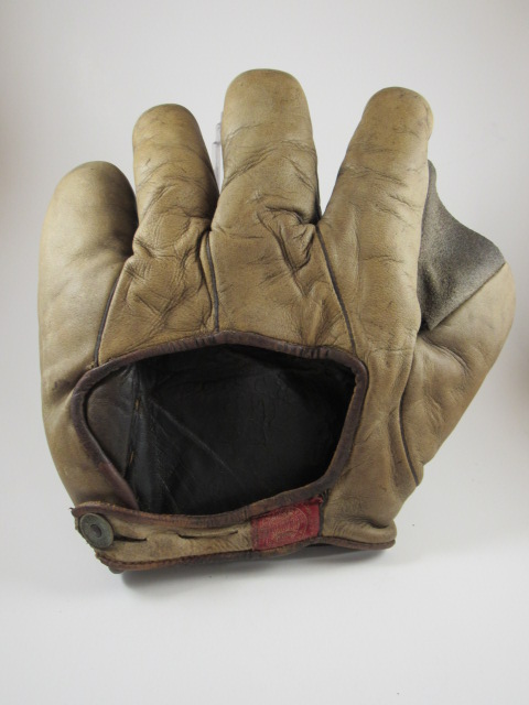 Spalding Full Web Honey Back