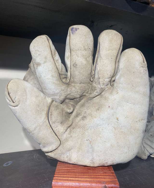 Spalding Full Web White Front