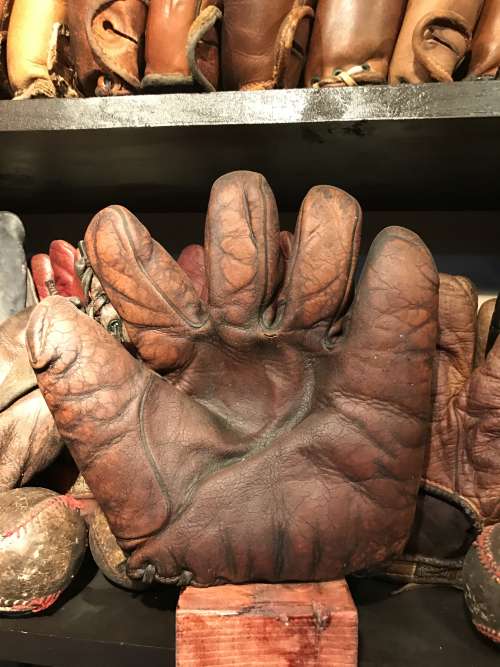 Spalding Grommet Web Front