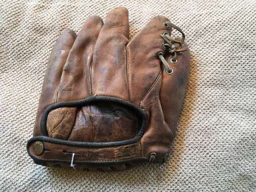 Spalding Laced Web Back