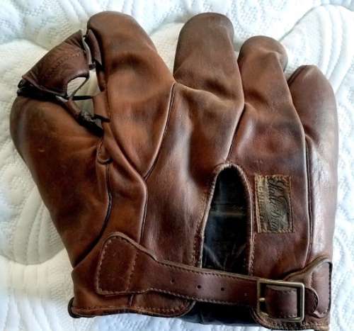 Charlie Gehringer Stall & Dean 8070 Back