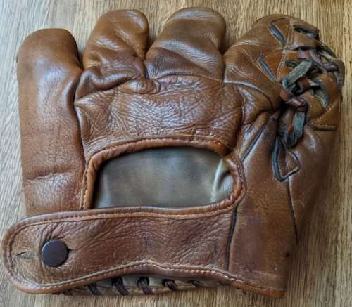 Chas. Gehringer Stall & Dean Back