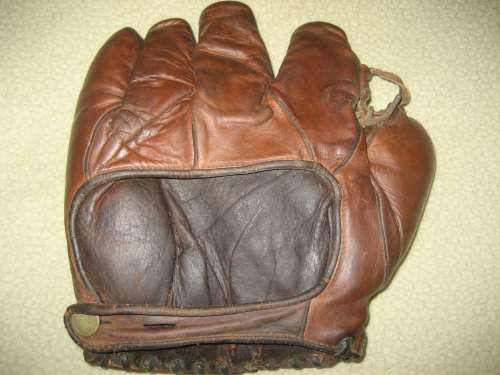 Grover C. Alexander Stall & Dean Speed Model Back