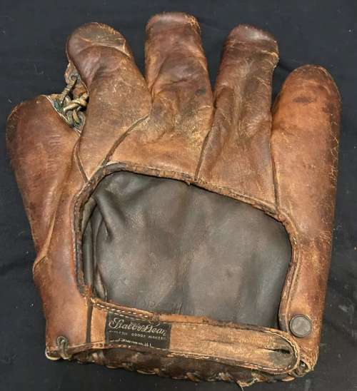 Grover Cleveland Alexander Stall & Dean Speed Model Lefty Back