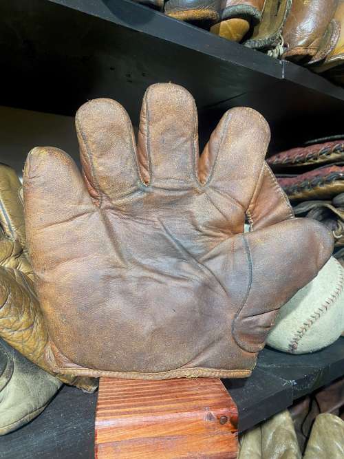 Stall & Dean 1 Inch Web Lefty Front