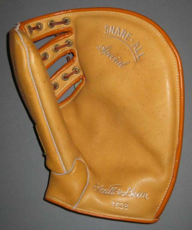 Stall & Dean 7638 Basemitt Front