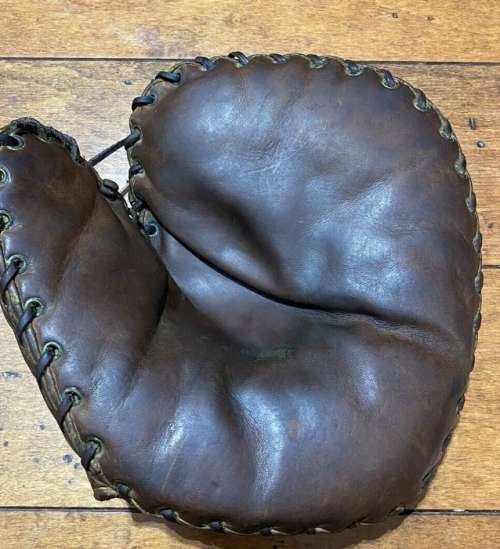 Stall & Dean Basemitt Front