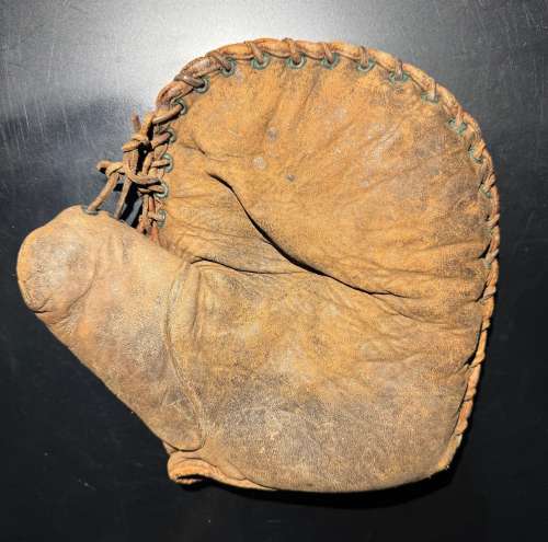 Stall & Dean Basemitt Front