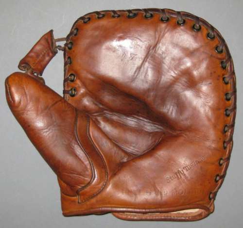 Stuffy McInnis Stall & Dean Basemitt Front