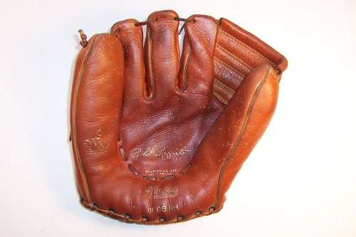 Phil Rizzuto Trojan G806 RH Front