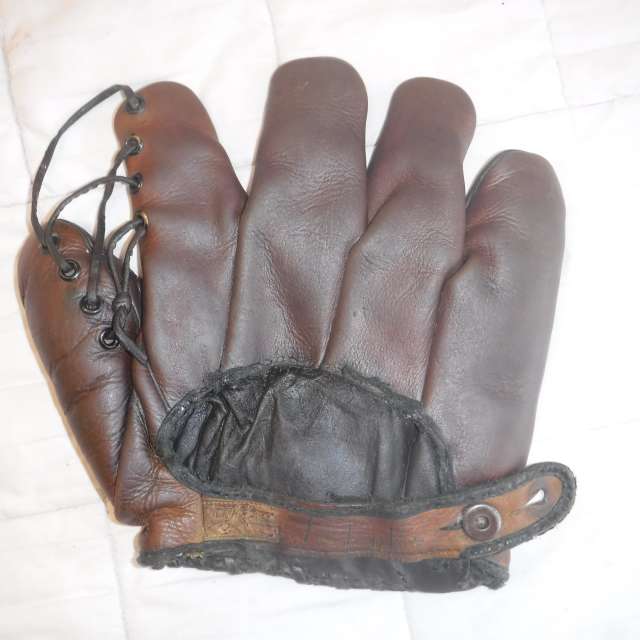 Edd J. Roush TruSport G250 Back