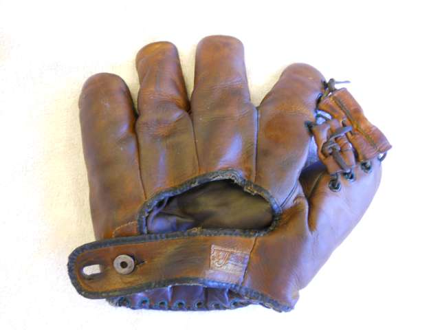 Syl Johnson TruSport G35 Back