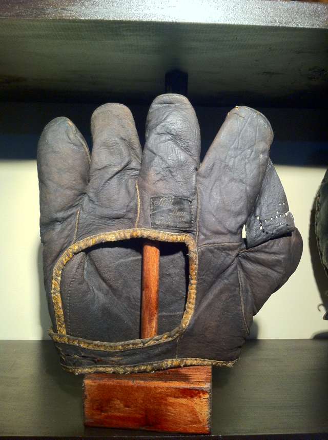 Ty Cobb Stall & Dean 0873 Back