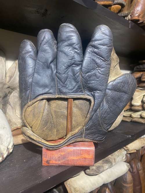 Ty Cobb Victor CM1 Back