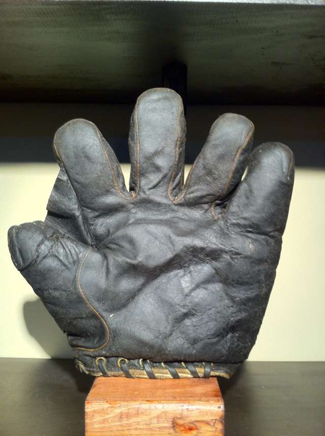 Victor Full Web Black Front