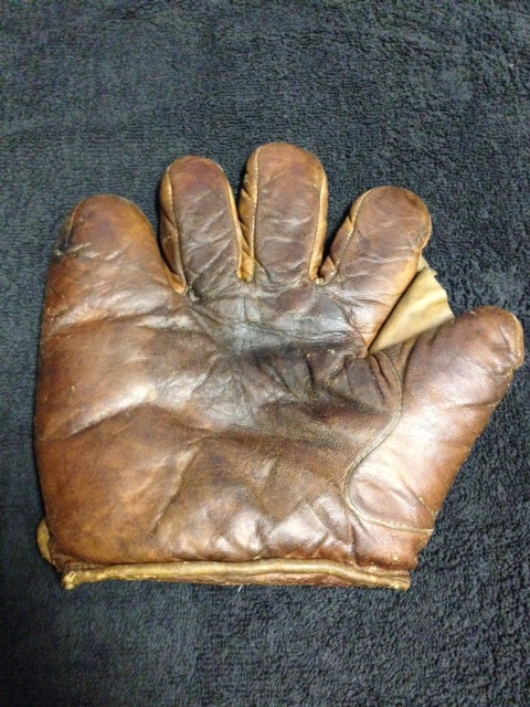 Victor Full Web Lefty Front