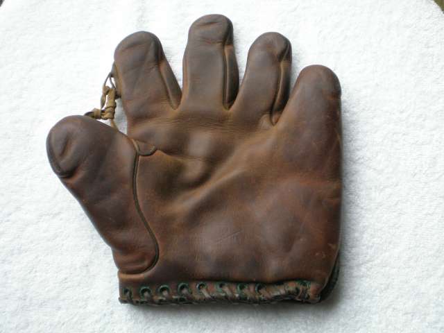 Walter Johnson D&M G30 Front