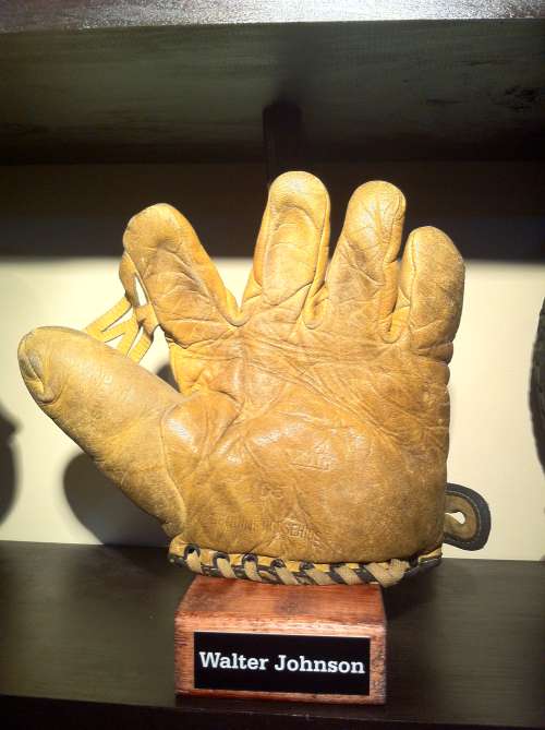 Walter Johnson Goldsmith G5 Front