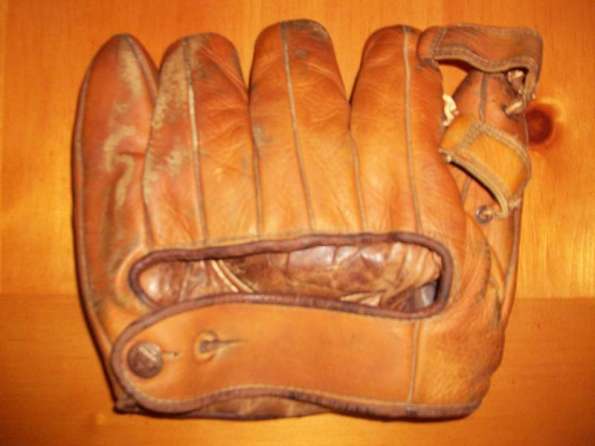Wilson 680X Soft Ball Glove Back