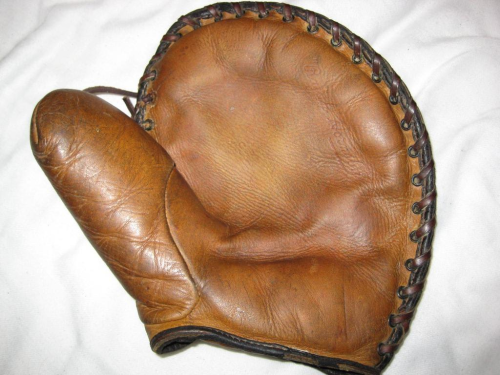 Rajah Hornsby Wilson 581 Basemitt Front
