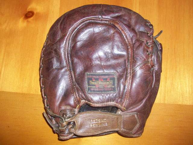 Ray Grimes Thomas E. Wilson Basemitt Back