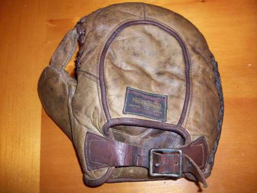 Thomas E. Wilson 1 Inch Web Basemitt Back