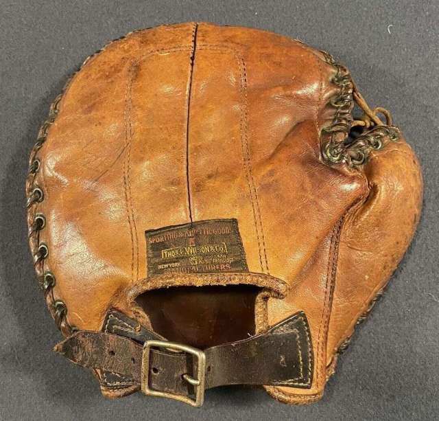 Thomas E. Wilson 554 Basemitt Back